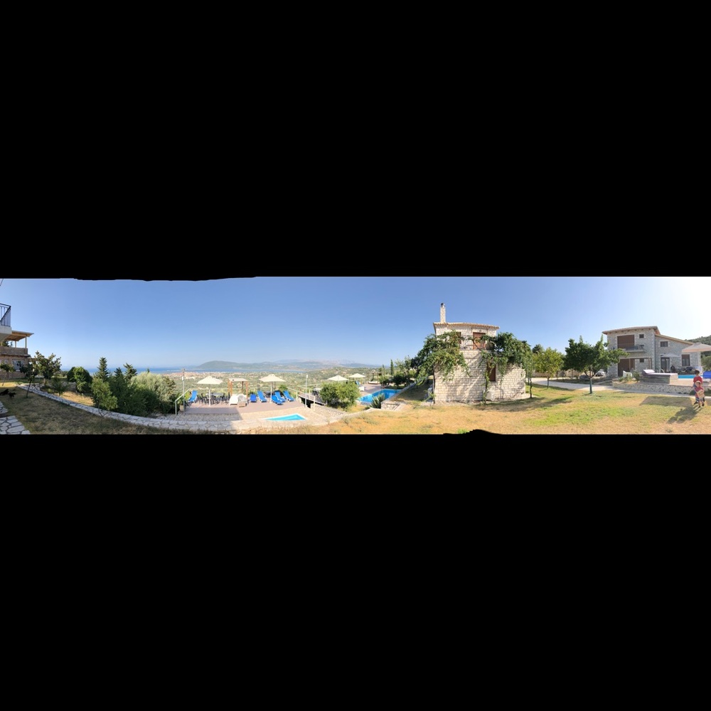 Meet your Posher, Ruxandra